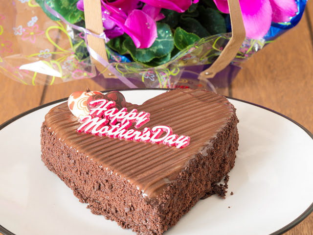 Mothers Day Cake Image